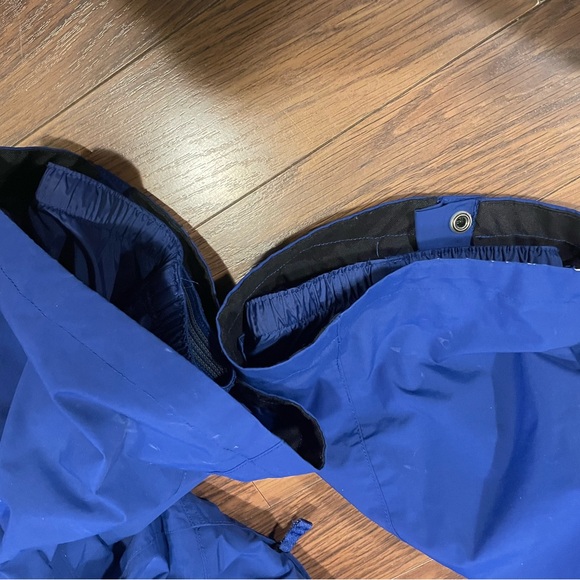 The north face snow pants (women’s) - Picture 3 of 6